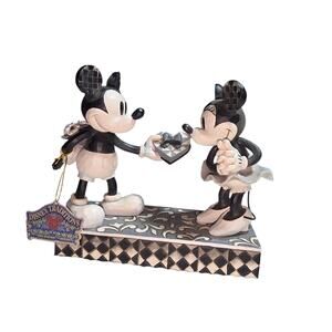 JIM SHORE DISNEY TRADITIONS BLACK AND WHITE MICKEY MOUSE & MINNIE